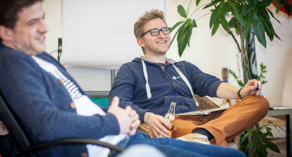 Florian discussing with his team